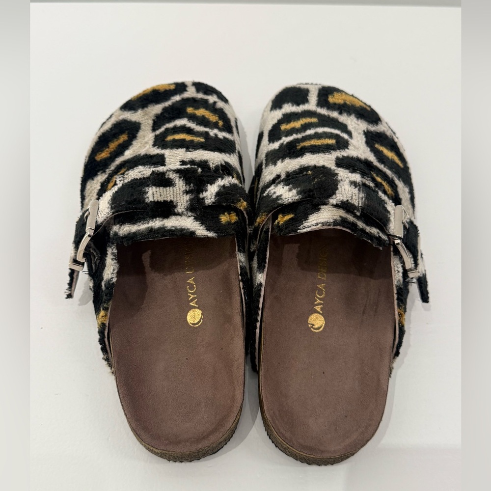 Ayca Designs Velvet Buckle Sandal Leopard